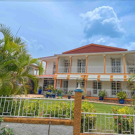 Apartamento Domaine Lyscelle Sainte-Rose Exterior foto