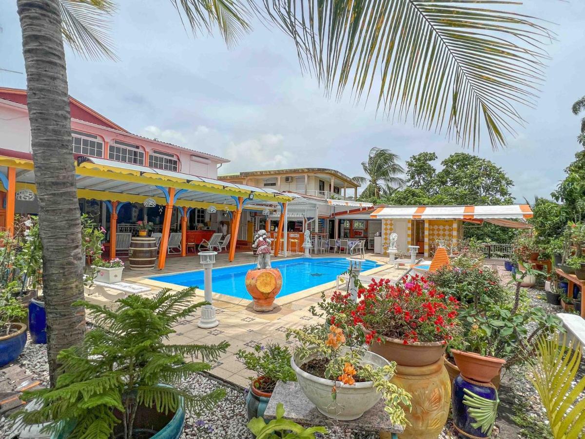 Apartamento Domaine Lyscelle Sainte-Rose Exterior foto